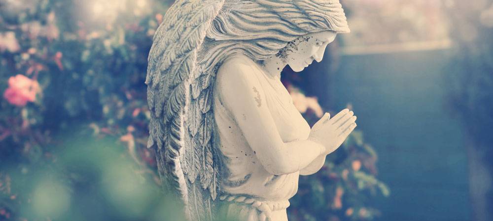 In private sessions, I, Dana da Ponte, channel helpful and loving insight from your angels, spirit guides and Divine Mother